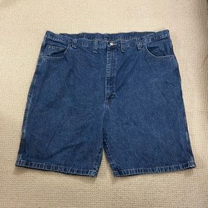 Wrangler Shorts Men 48 Regular Blue Denim Cargo Carpenter Flat Front 100% Cotton
